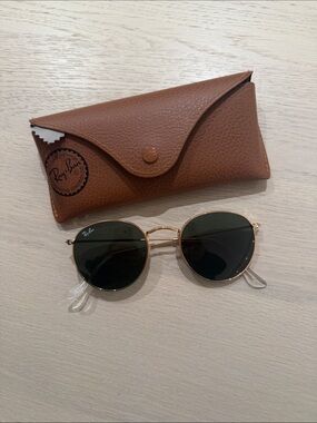 Ray-Ban Gold Frame Sunglasses with Dark Green Lenses